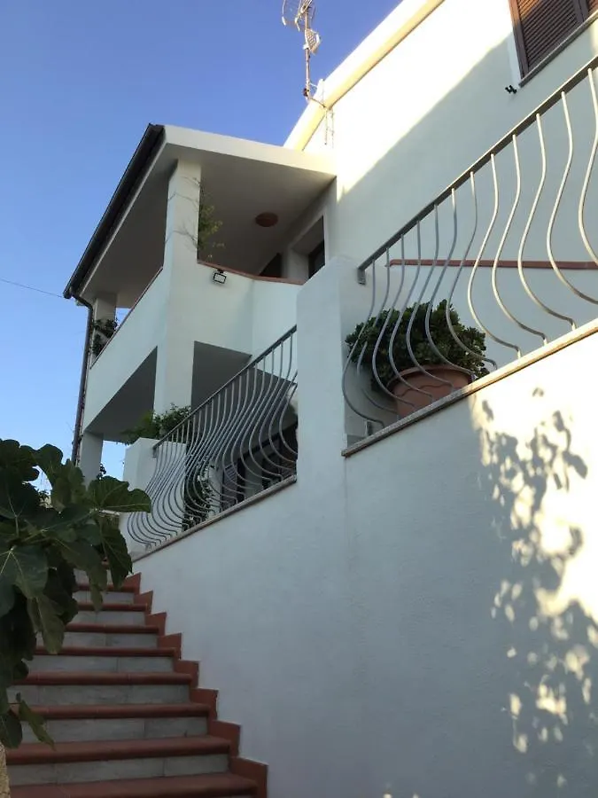 Bed and Breakfast L'Asfodelo La Maddalena  0*, La Maddalena (Sassari)
