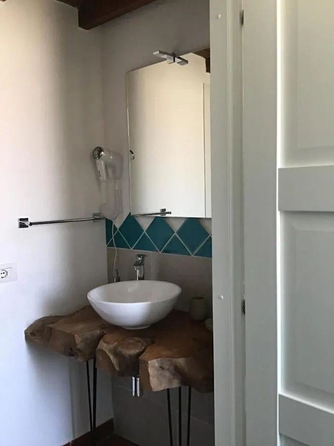 Bed and Breakfast L'Asfodelo La Maddalena  0*, La Maddalena (Sassari)